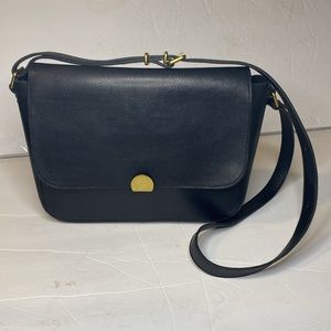 Madewell The Abroad black Leather Shoulder Flap Crossbody Bag